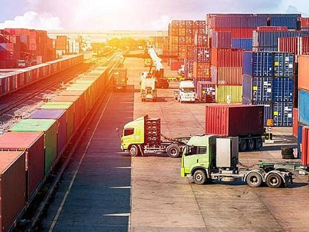 Giải pháp bộ đàm cho ngành logistics – Điều phối nhanh, tiết kiệm vận hành